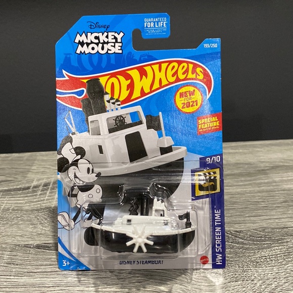 Hot Wheels | Screen Time #9 of 10: Disney Steamboat - 1:64 Scale - Picture 1 of 12